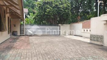 Dijual Rumah 6 Kamar Tidur Di Cilandak di Jl. Lebak Bulus 1